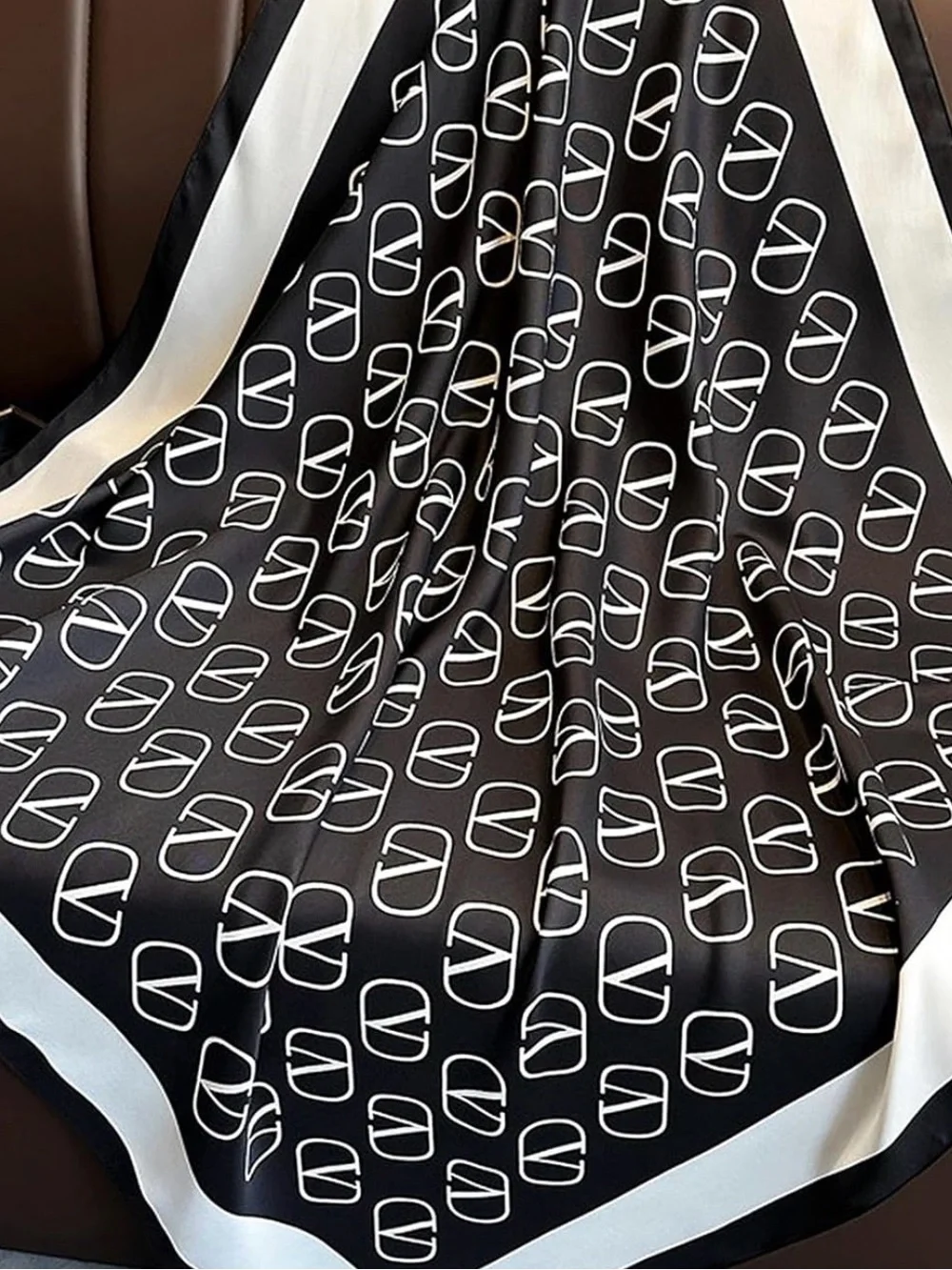 VALENTINO Silk-Effect Logo Scarf